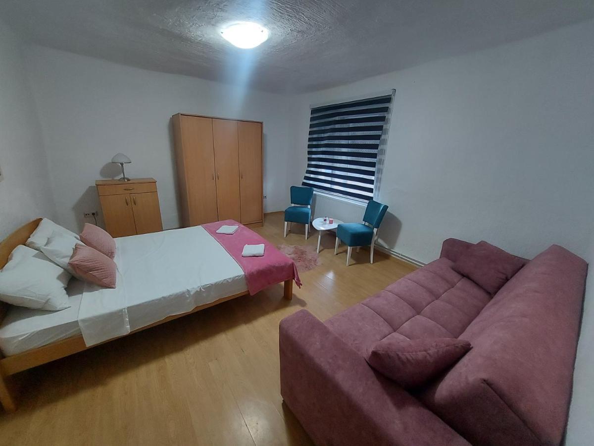 Kuca Na Dan Apartamento Šid Exterior foto