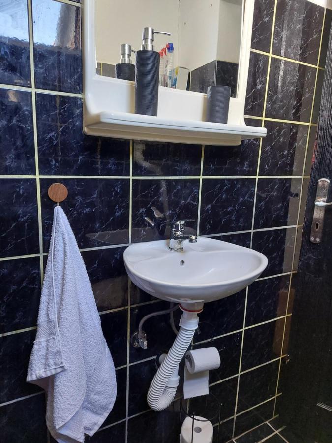 Kuca Na Dan Apartamento Šid Exterior foto