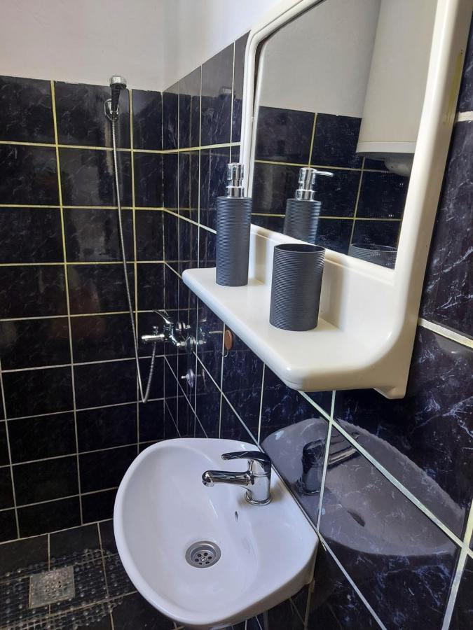 Kuca Na Dan Apartamento Šid Exterior foto