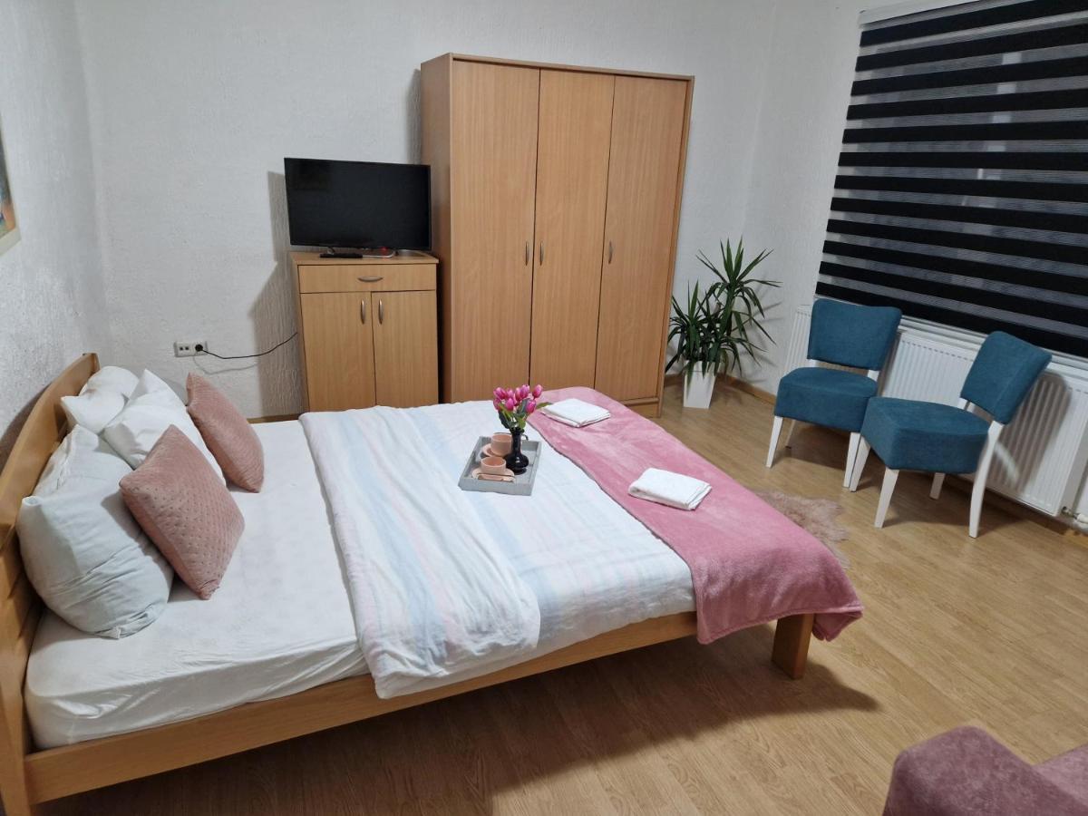 Kuca Na Dan Apartamento Šid Exterior foto