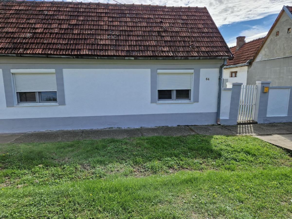 Kuca Na Dan Apartamento Šid Exterior foto
